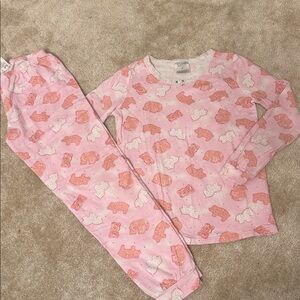 ESME pajama set
Smoke free pet free home
Amazing condition
